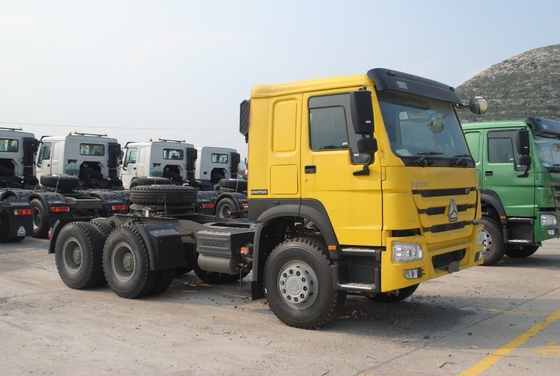 Sprzedaj ciężarówkę ciągnącą Sinotruk z normą emisji Euro 2 5600x2300x1500