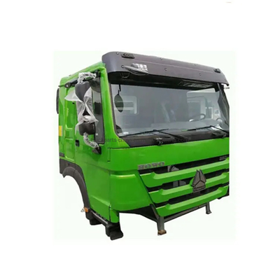 Hw76 Sinotruk HOWO Ciężarówka Czerwona Kabina Części zamienne Ciężarówka 250.00cm * 198.00cm * 235.00cm